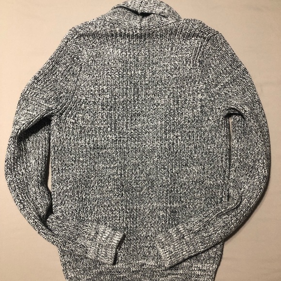 Express button cardigan - Picture 2 of 8